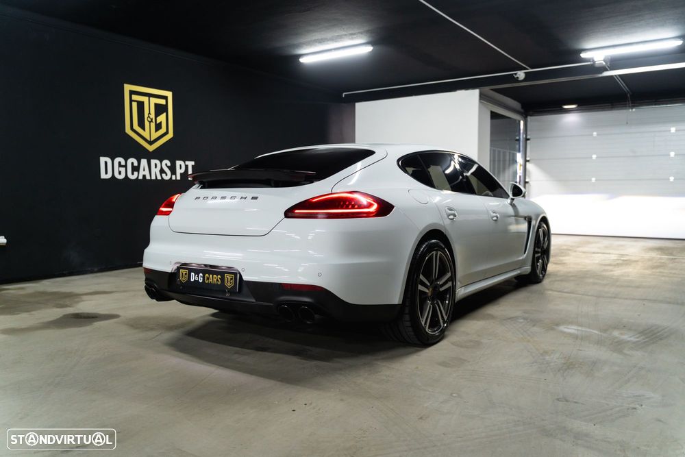 Porsche Panamera Standard - 22