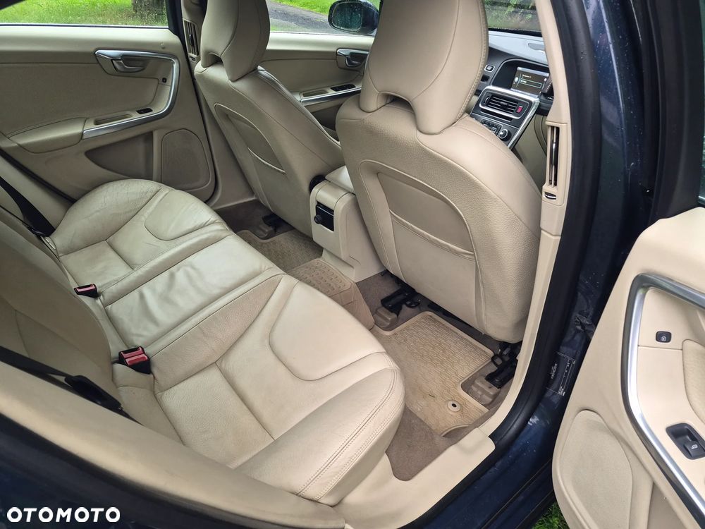 Volvo S60 2.5 T5 AWD - 9