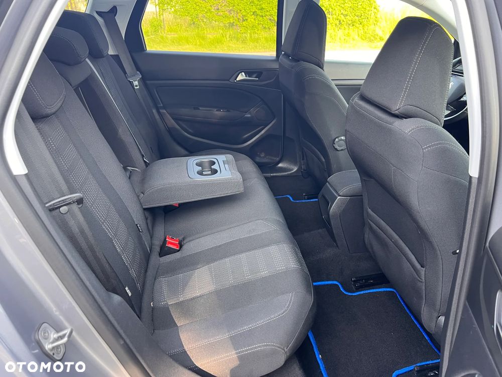 Peugeot 308 SW 1.6 BlueHDi Allure S&S - 25