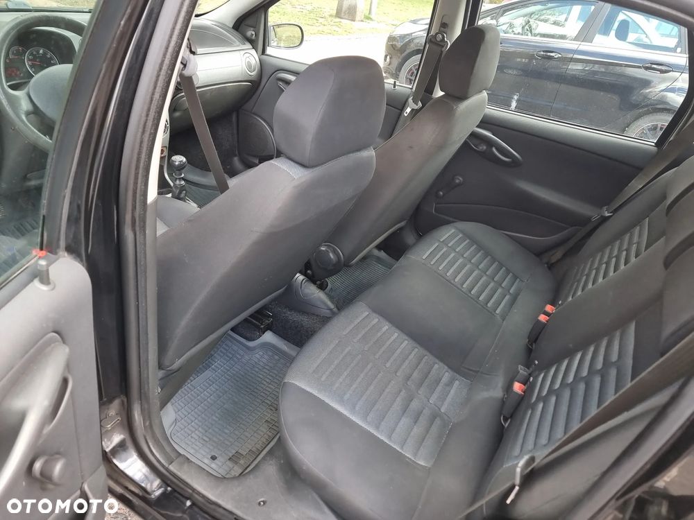 Fiat Punto - 9