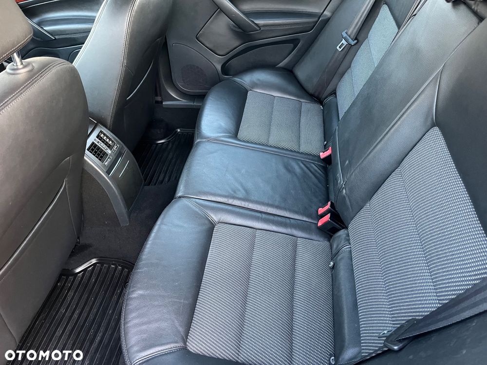 Skoda Octavia 2.0 TDI DSG Elegance - 12