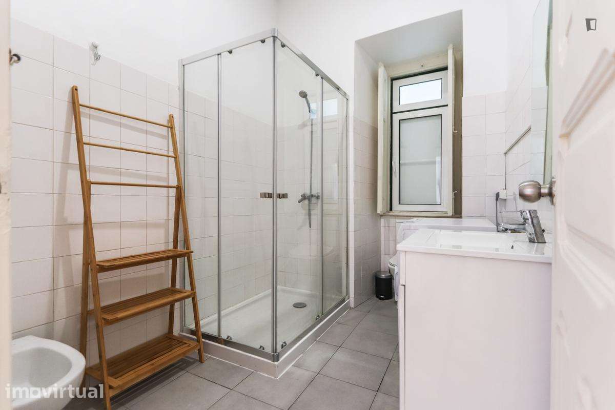 Quarto - localizado em Arroios Lisbon - Grande imagem: 3/16