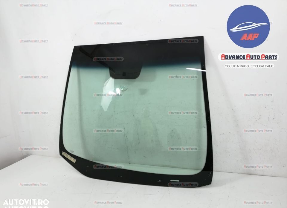 Parbriz original in stare buna COUPE Hyundai i30 GD 2012 2013 2014 201 - 3