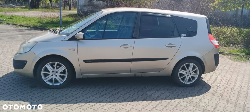 Renault Grand Scenic 1.6 16V Authentique - 11