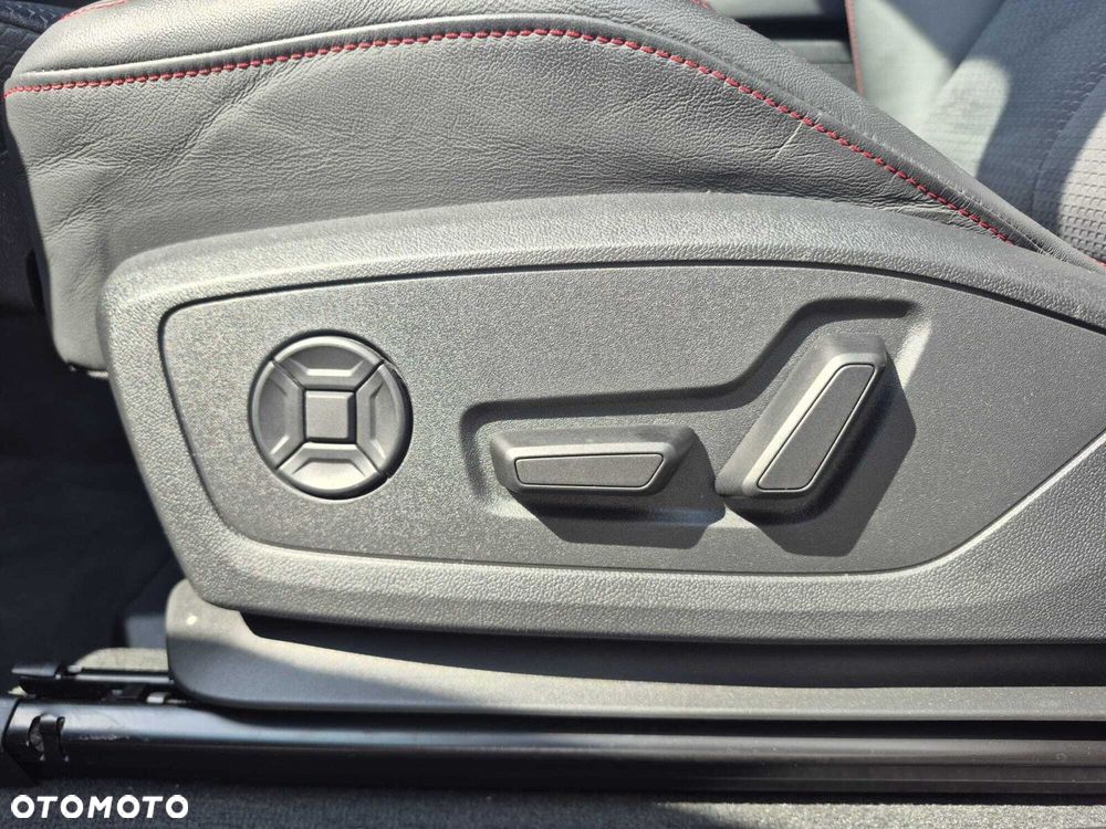 Audi Q3 40 TFSI Quattro S-Line S tronic - 14