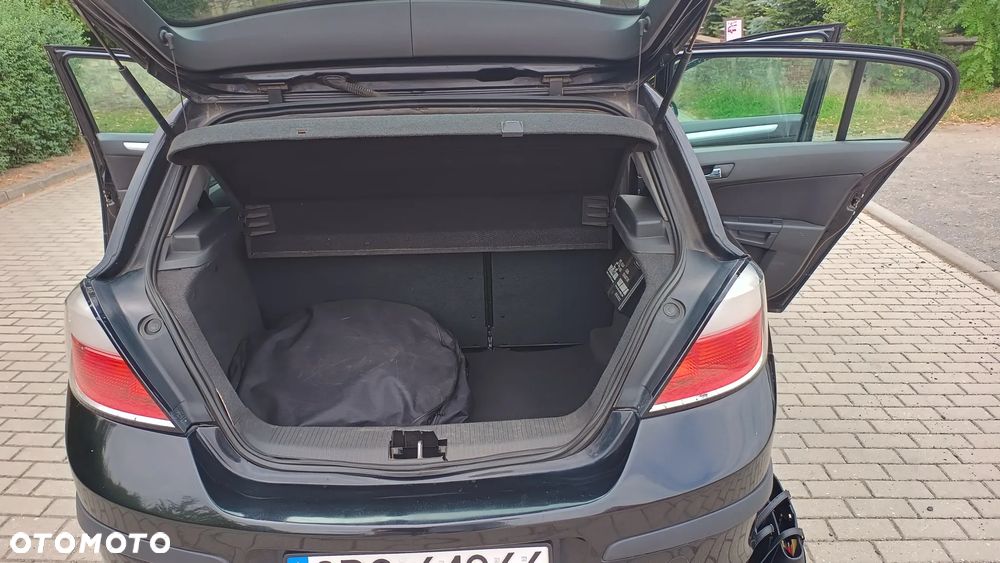 Opel Astra 1.8 Sport - 12