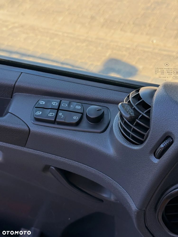 Mercedes-Benz Mercedes-Benz Atego 1324 Chłodnia 6,40 m + Winda 1500 kg | 223 tys. km | EURO 6 - 20