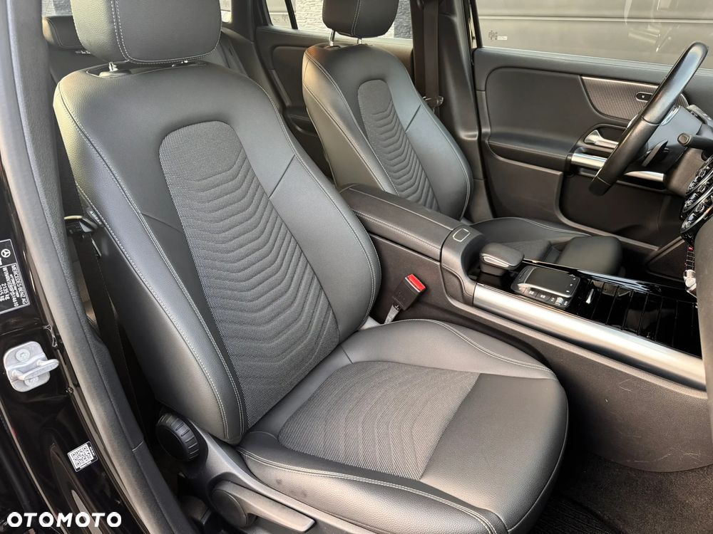 Mercedes-Benz GLA 220 d Progressive - 21