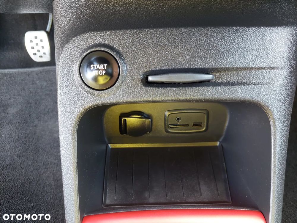 Renault Captur ENERGY TCe 120 Crossborder - 30