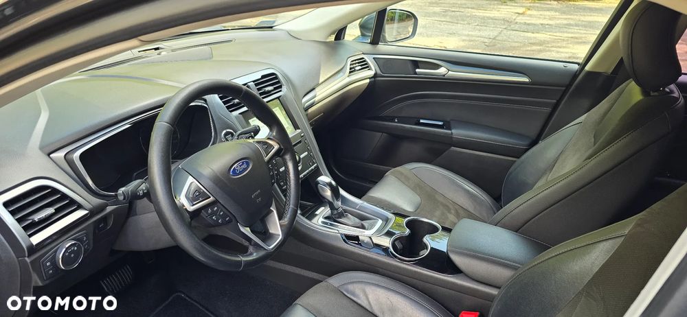 Ford Mondeo 2.0 TDCi Titanium PowerShift - 13
