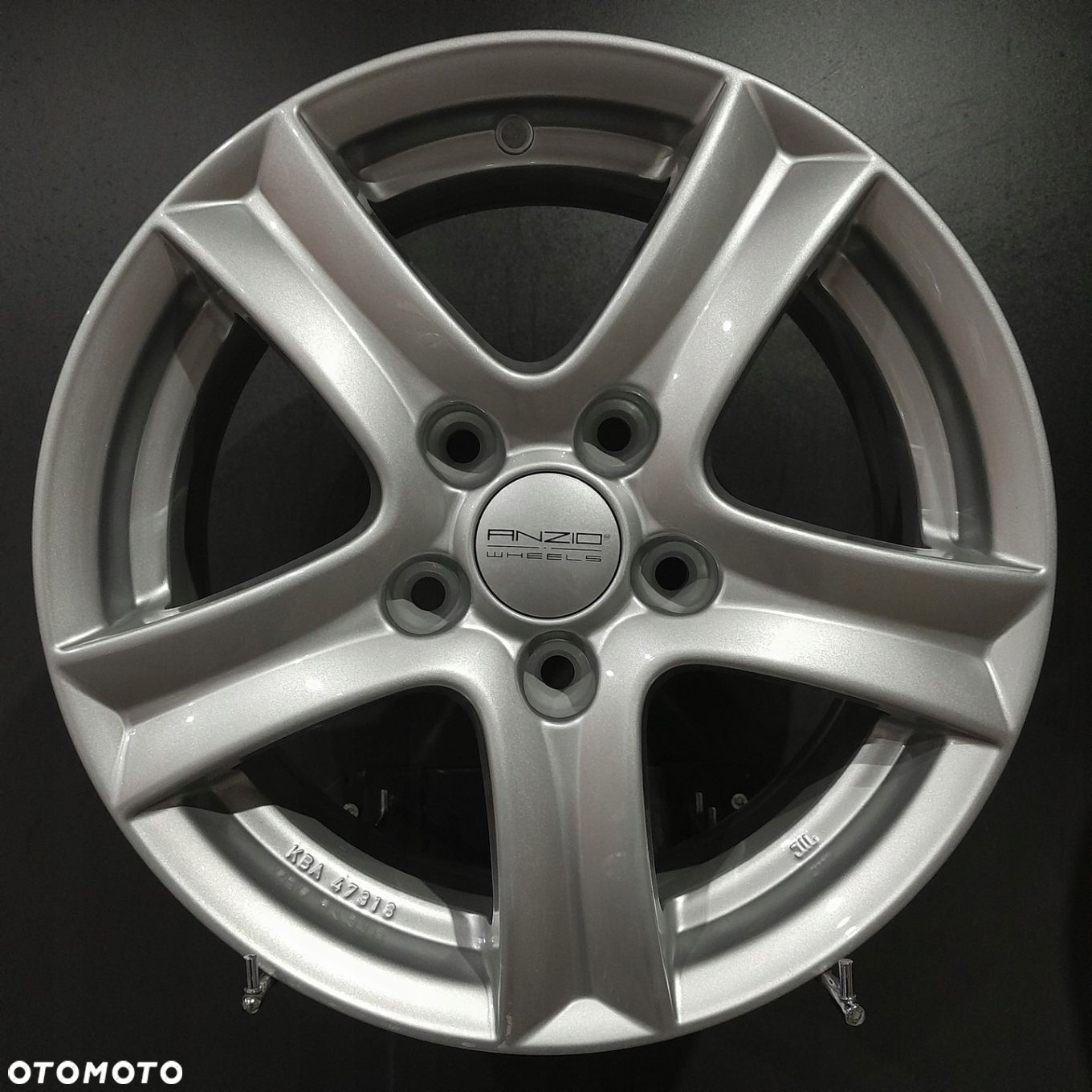 Felgi 15 5x114.3 Mazda 3 6 F507033-50 - 3