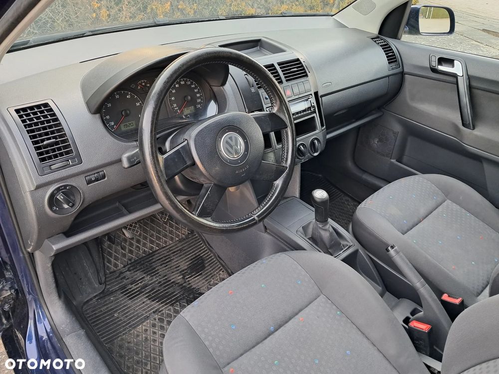 Volkswagen Polo 1.4 16V Comfortline - 18