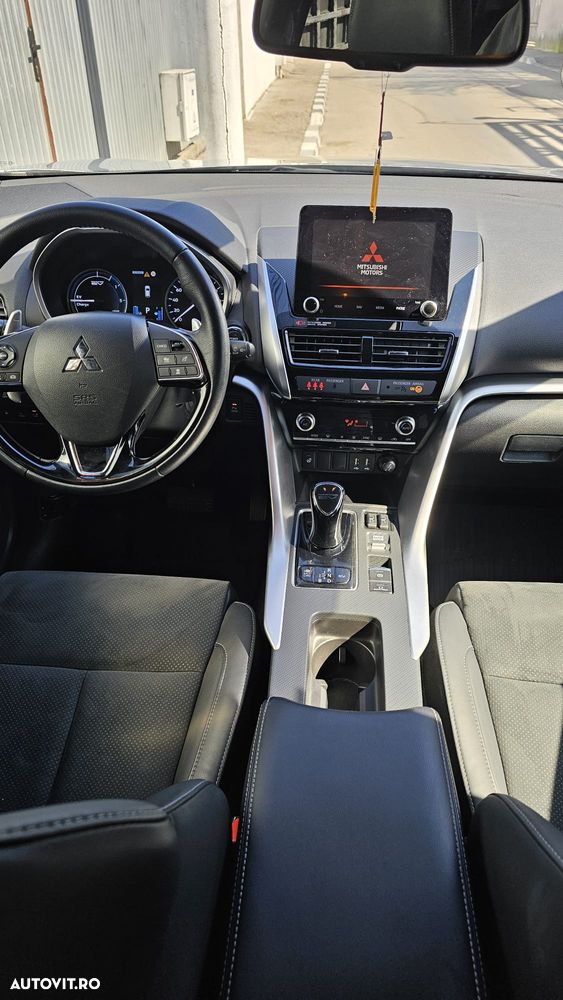 Mitsubishi Eclipse-Cross 4WD Plus Select - 13