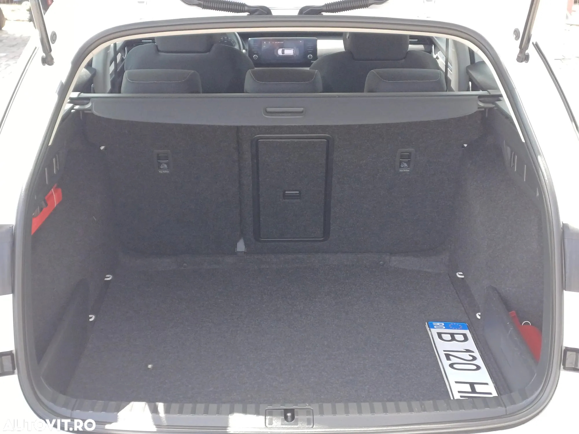 Skoda Octavia Combi 2.0 TDI Ambition - 6
