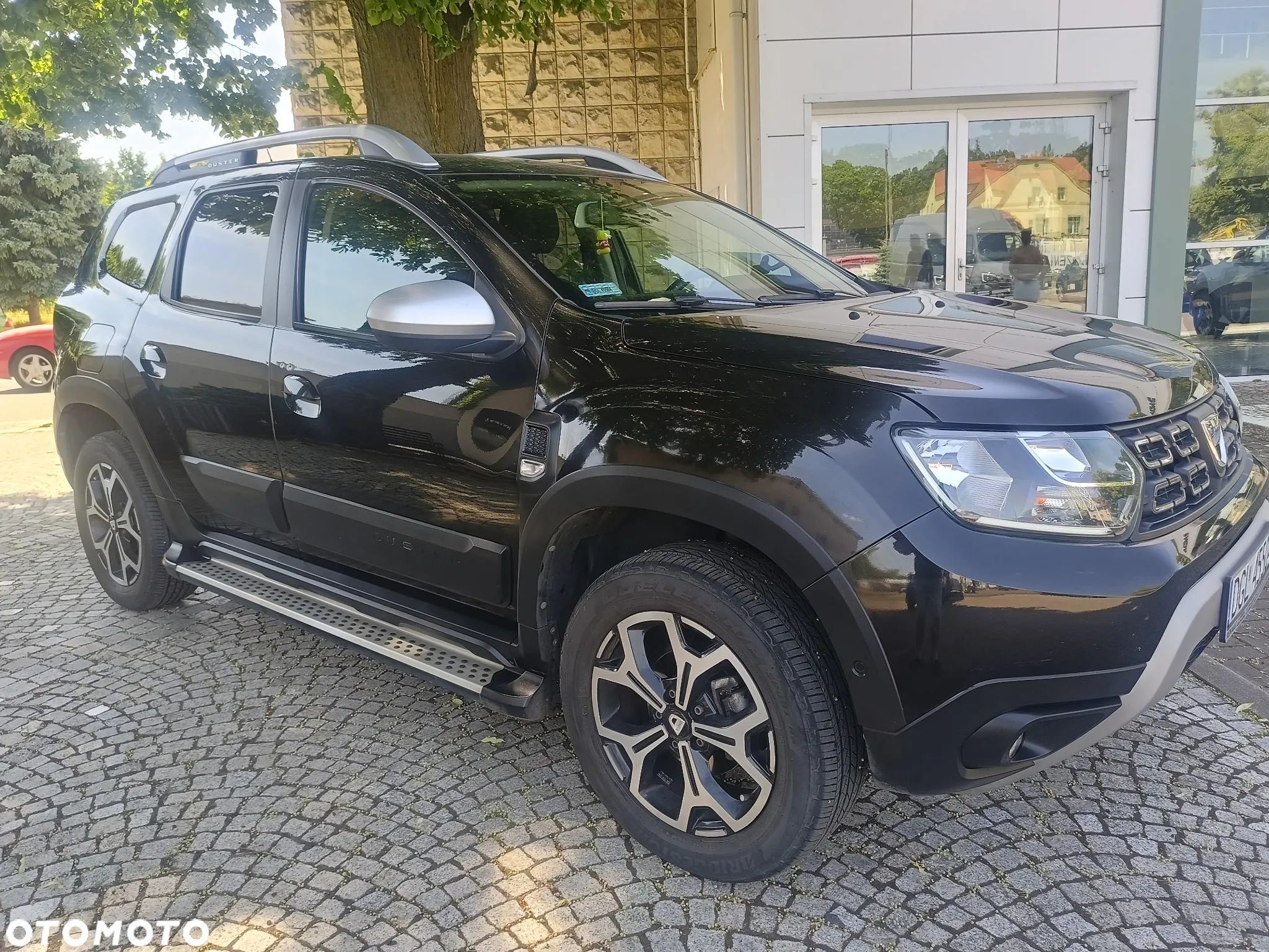 Dacia Duster 1.6 SCe Laureate S&S - 1