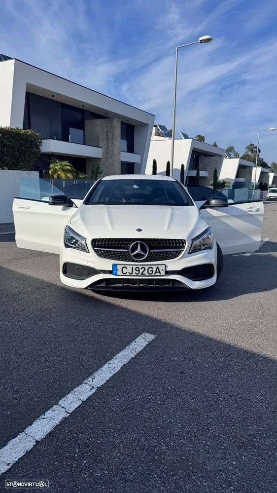 Mercedes-Benz CLA 180 AMG Line - 10