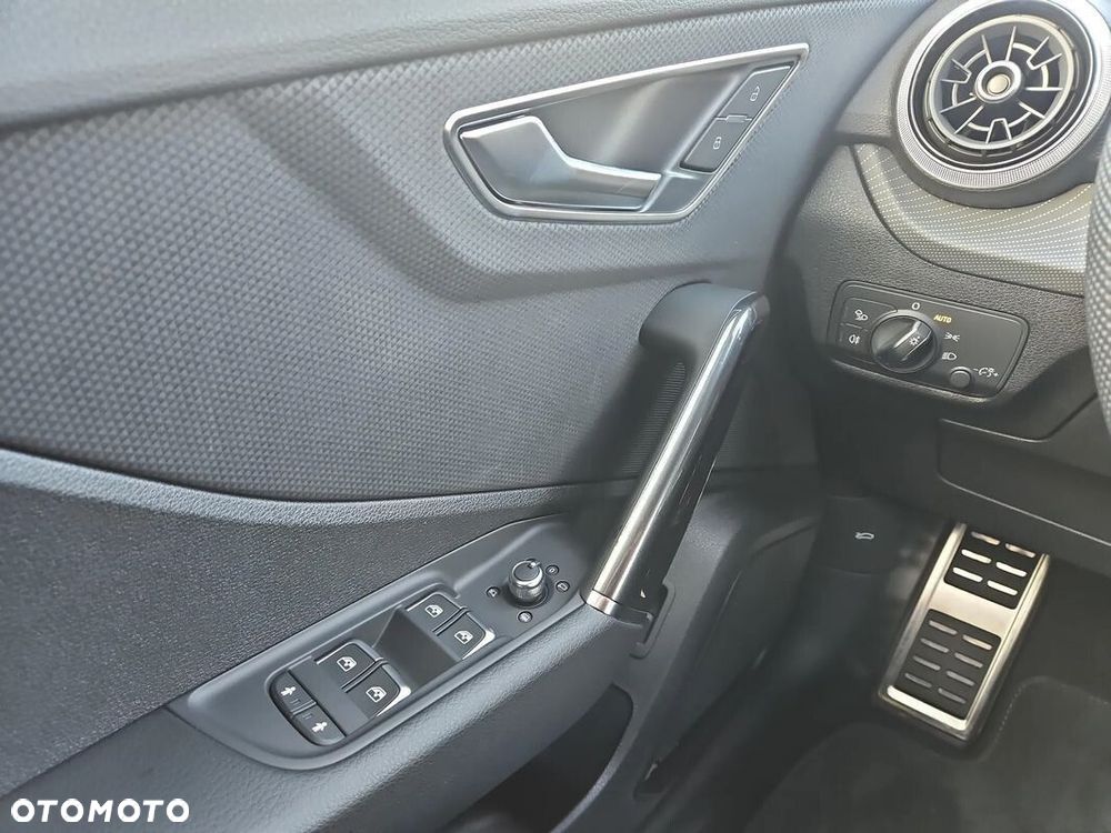 Audi Q2 - 16