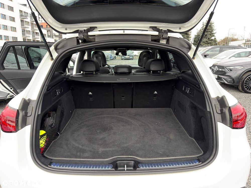 Mercedes-Benz GLC 200 mHEV 4-Matic AMG Line - 32