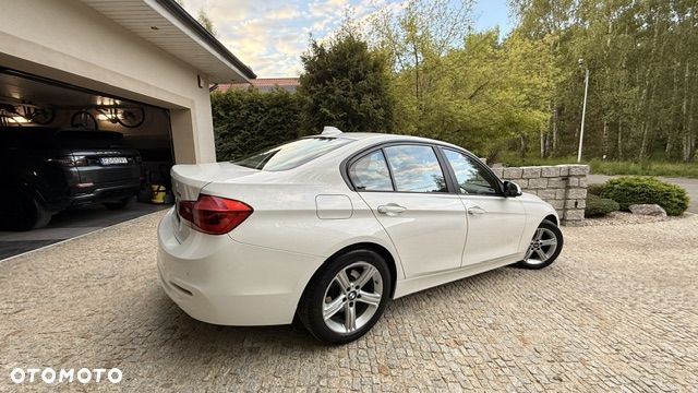 BMW Seria 3 318i GPF Advantage - 8