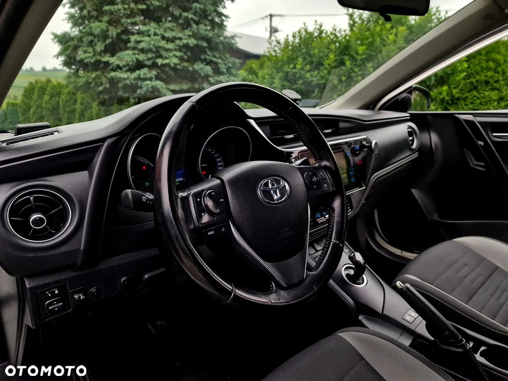 Toyota Auris Hybrid 135 Premium - 25