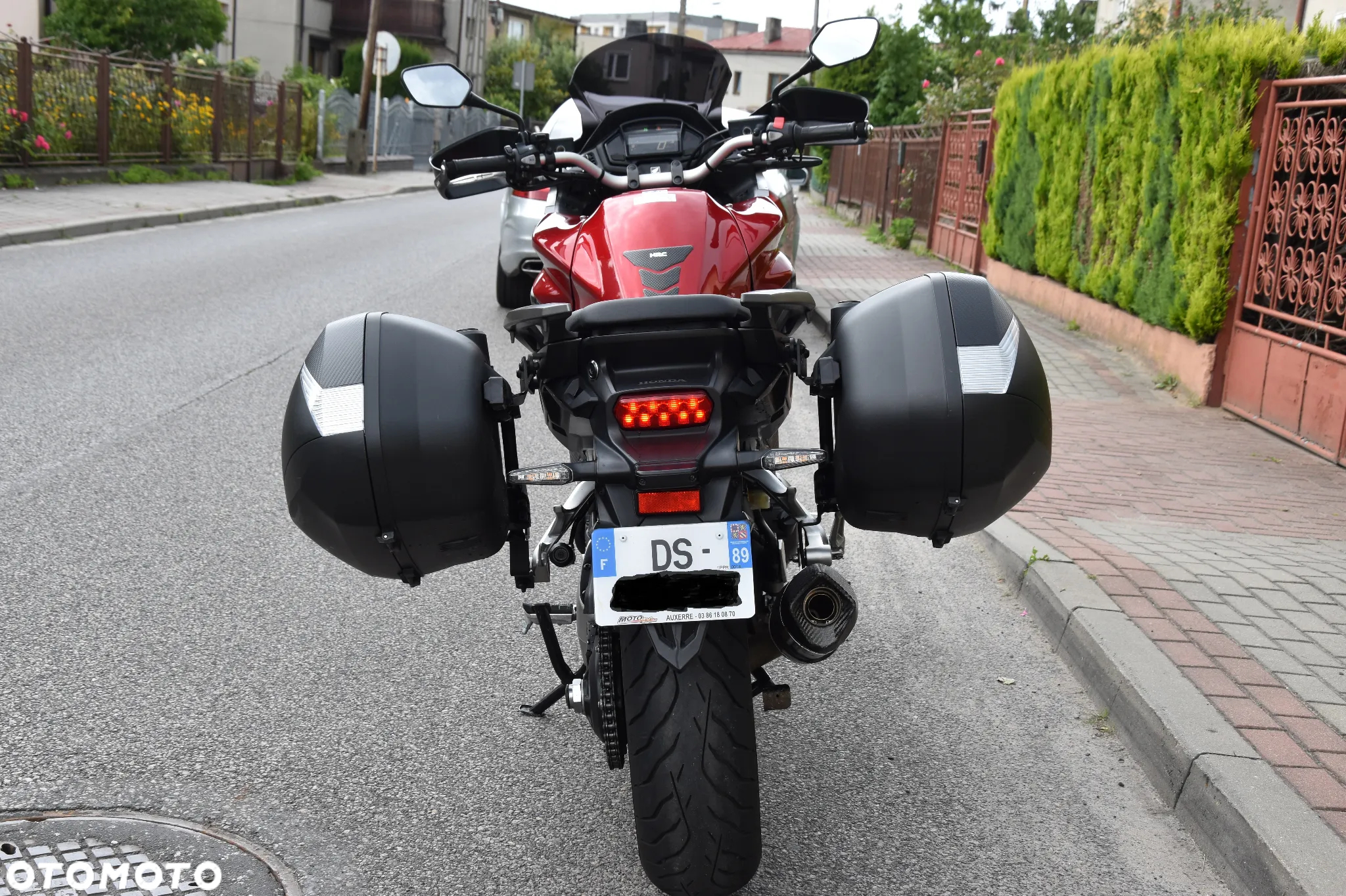 Honda VFR - 8