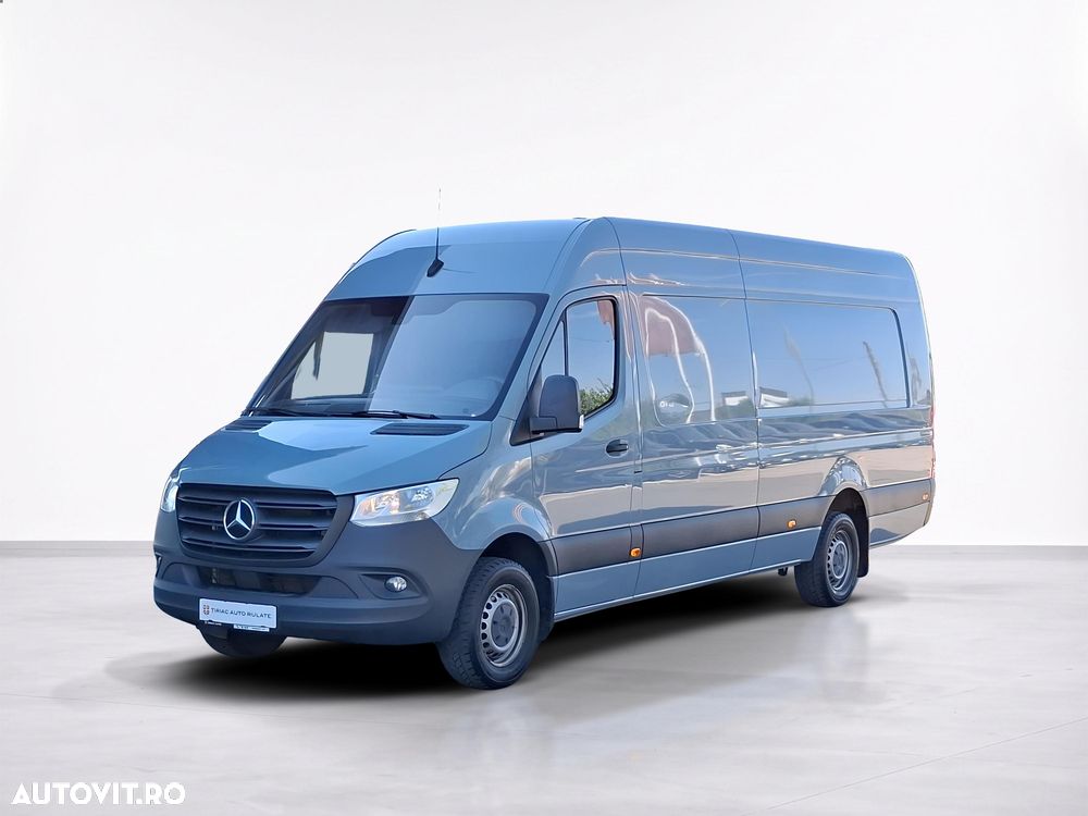 Mercedes-Benz Sprinter - 2