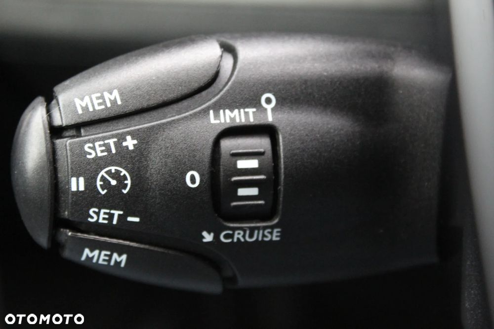 Peugeot 3008 1.5 BlueHDi Crossway S&S EAT8 - 18