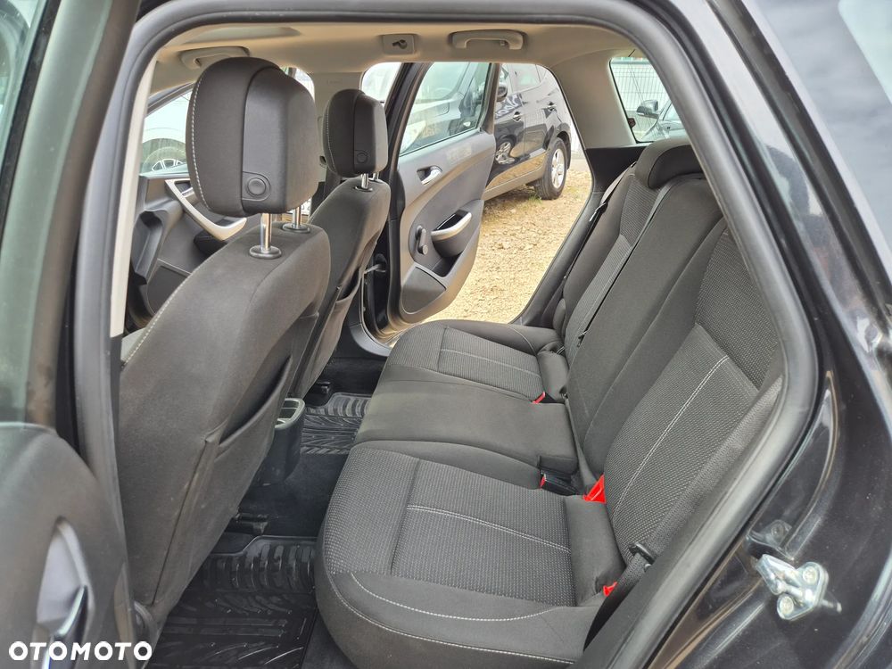 Opel Astra 1.7 CDTI DPF Edition - 6