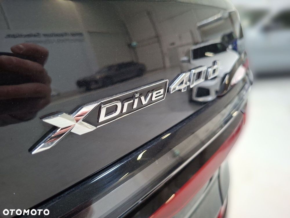 BMW X7 - 24