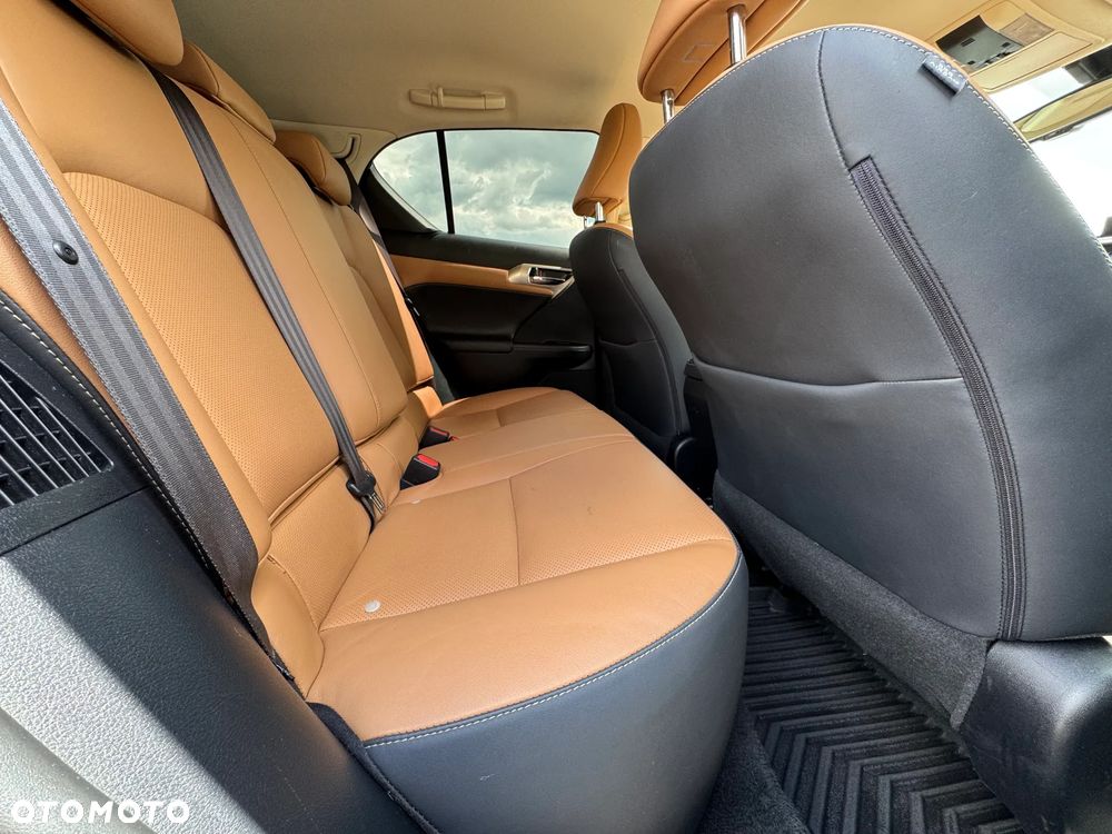 Lexus CT 200h Executive Line - 14