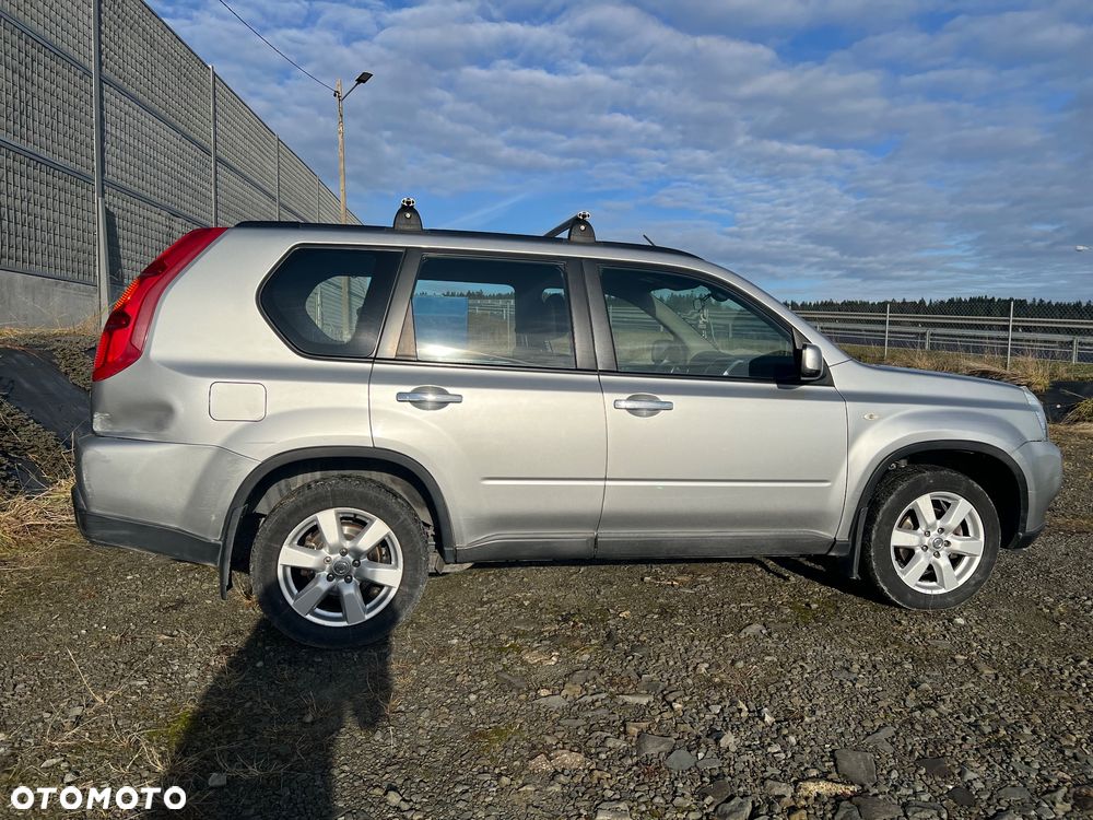 Nissan X-Trail 2.0 dCi 4x4 DPF Automatik SE - 8