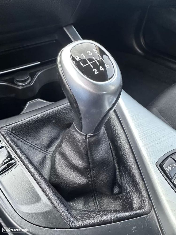 BMW 118 d Line Sport - 34