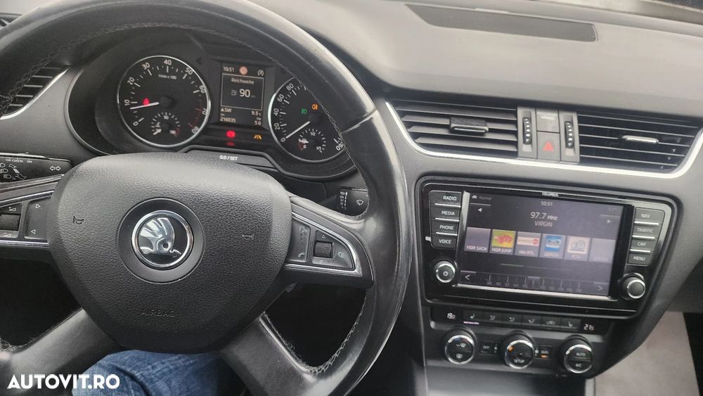 SKODA Octavia 2013 — imagine 10