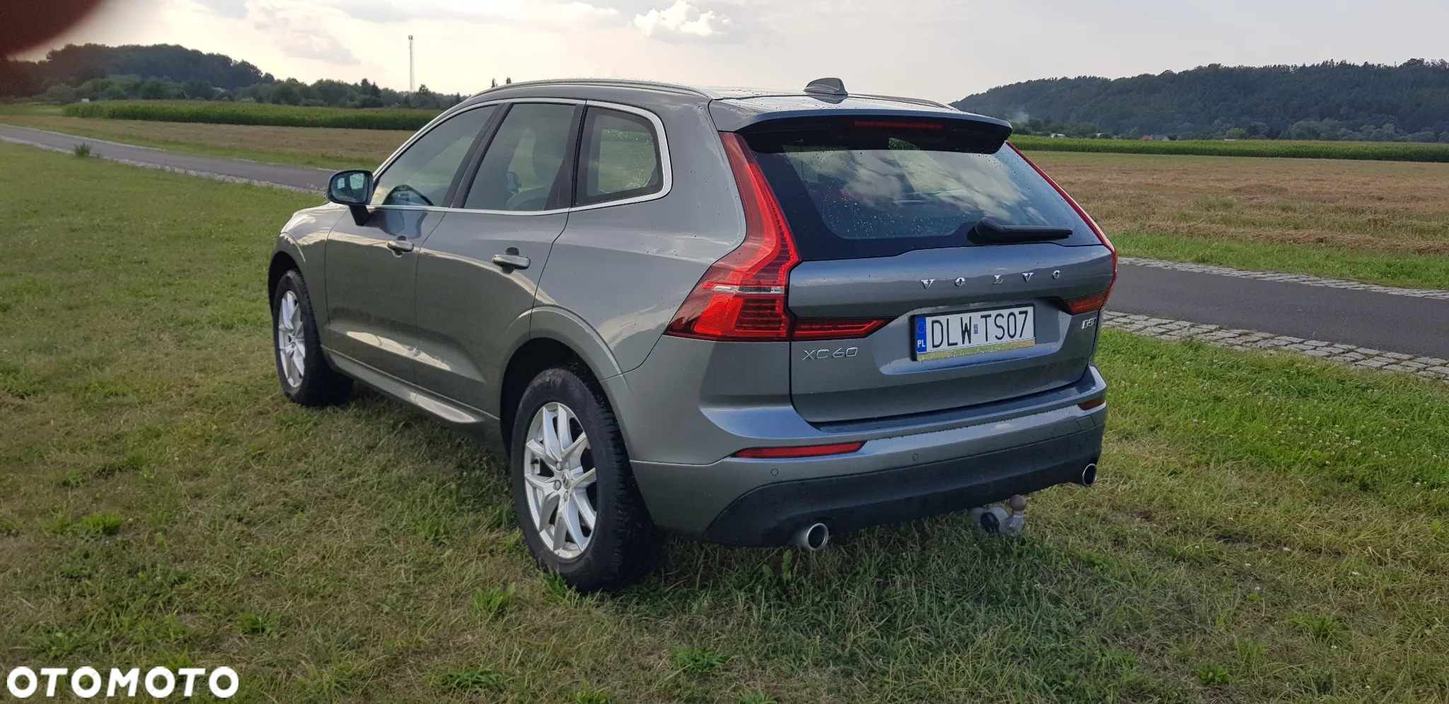 Volvo XC 60 D5 AWD Geartronic Momentum - 10