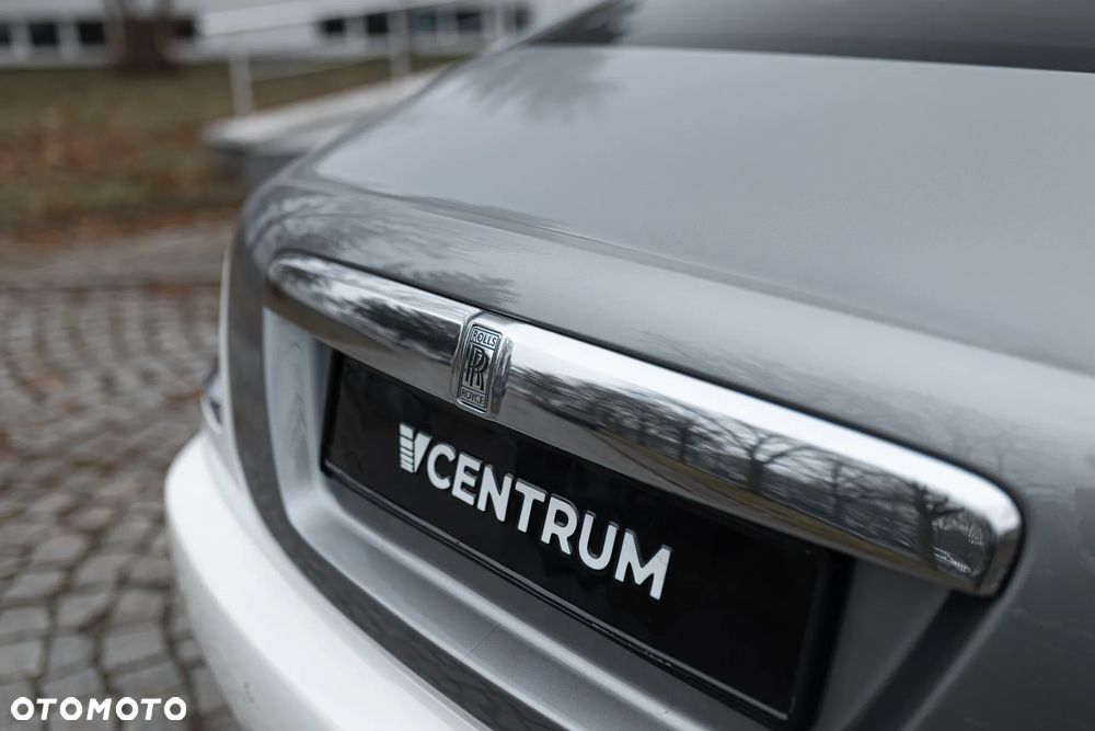 Rolls-Royce Wraith Standard - 13