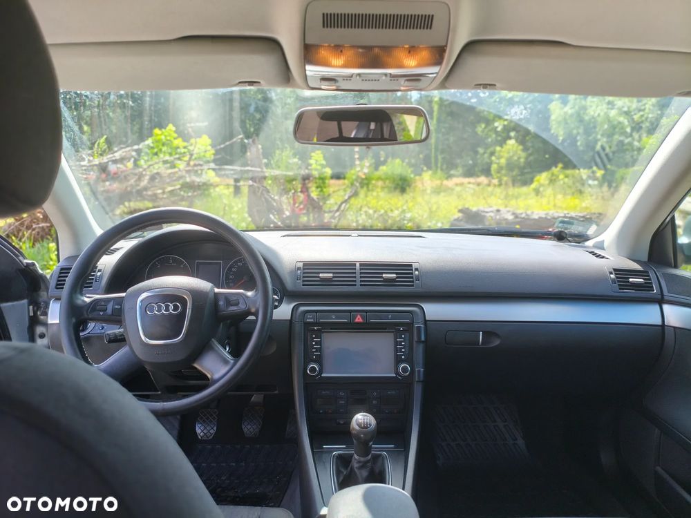 Audi A4 Avant 2.0 TDI - 28