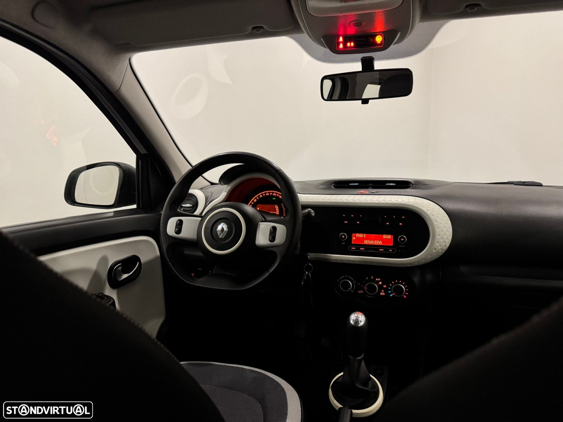 Renault Twingo 1.0 SCe Limited - 32