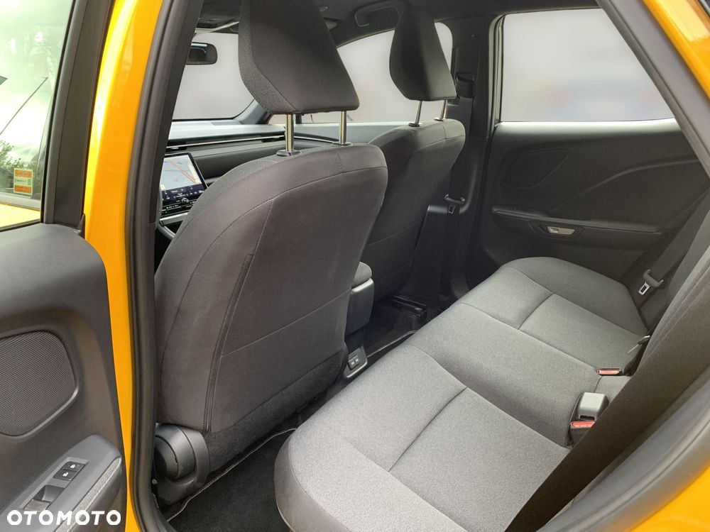 Lexus LBX 1.5 Hybrid - 12
