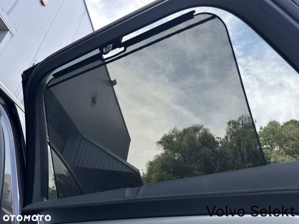 Volvo V90 Cross Country - 22