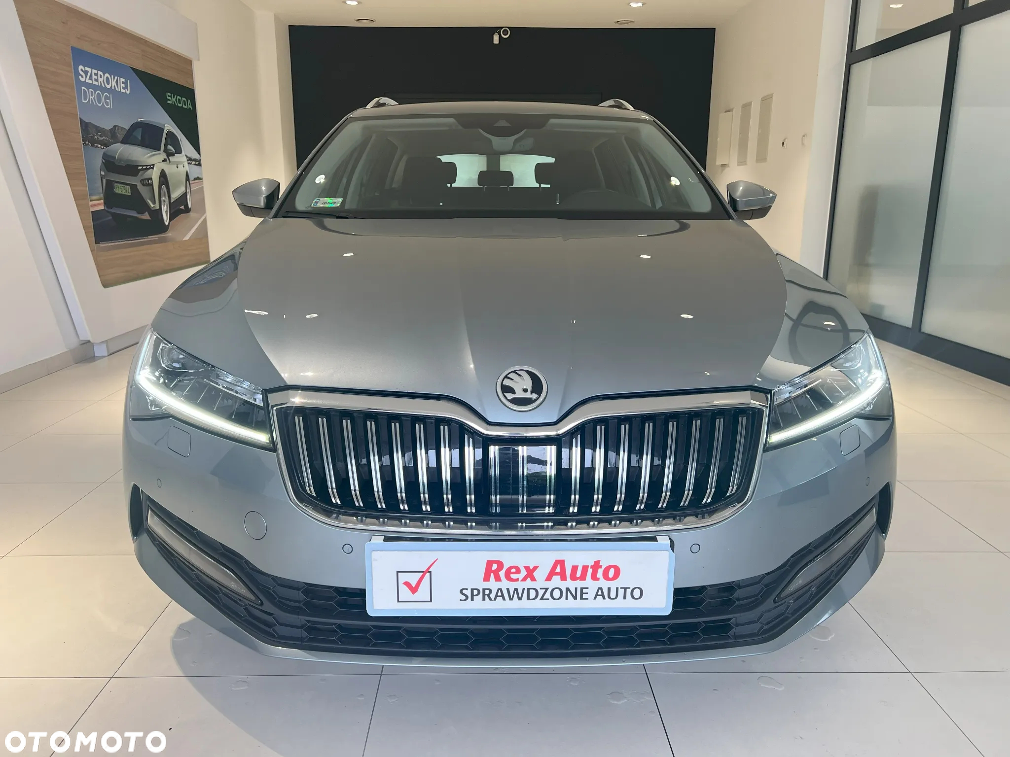 Skoda Superb 1.5 TSI Ambition DSG - 4