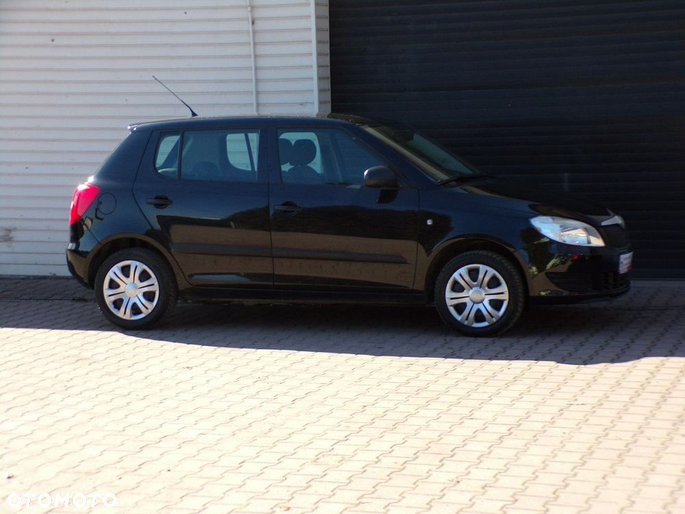 Skoda Fabia - 10