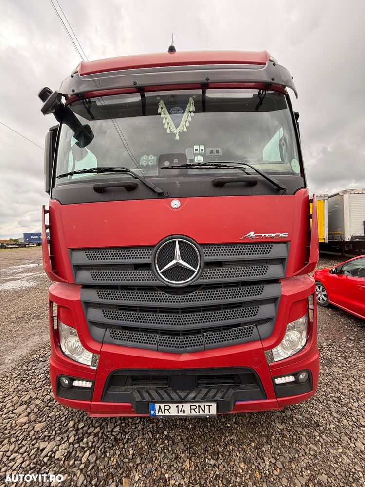Mercedes-Benz ACTROS - 1