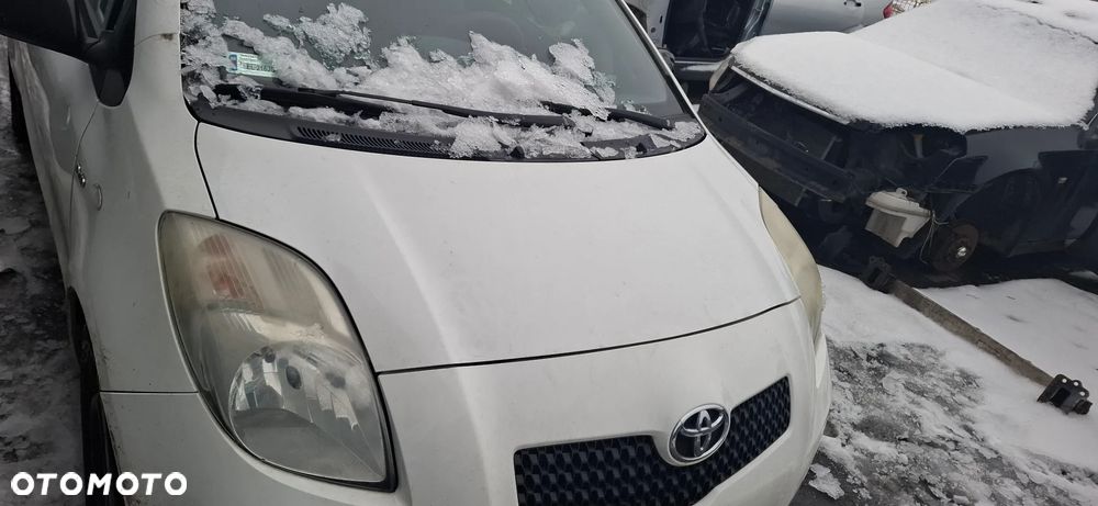 Toyota Yaris II 1,4 ND-TV na części - 2