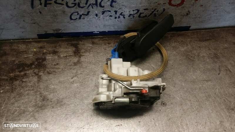 FECHADURA PORTA FRONTAL DIREITA FIAT QUBO 2009 - - 2