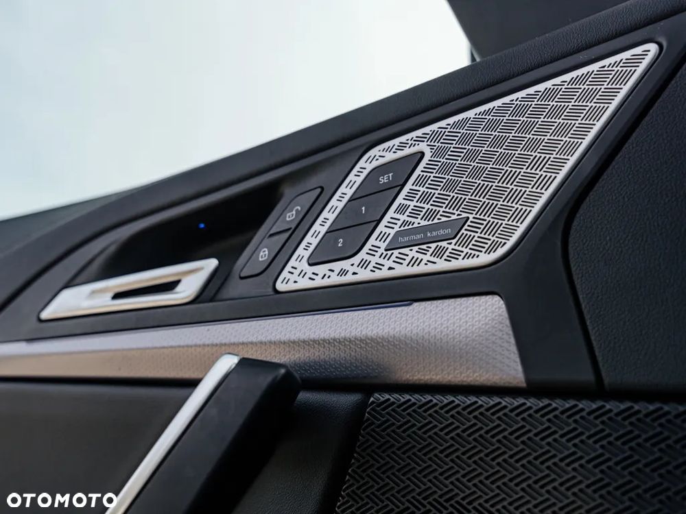 BMW X1 sDrive18i - 9