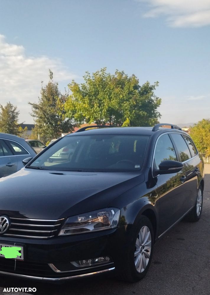 Volkswagen Passat Variant 2.0 TDI Blue TDI Comfortline - 2