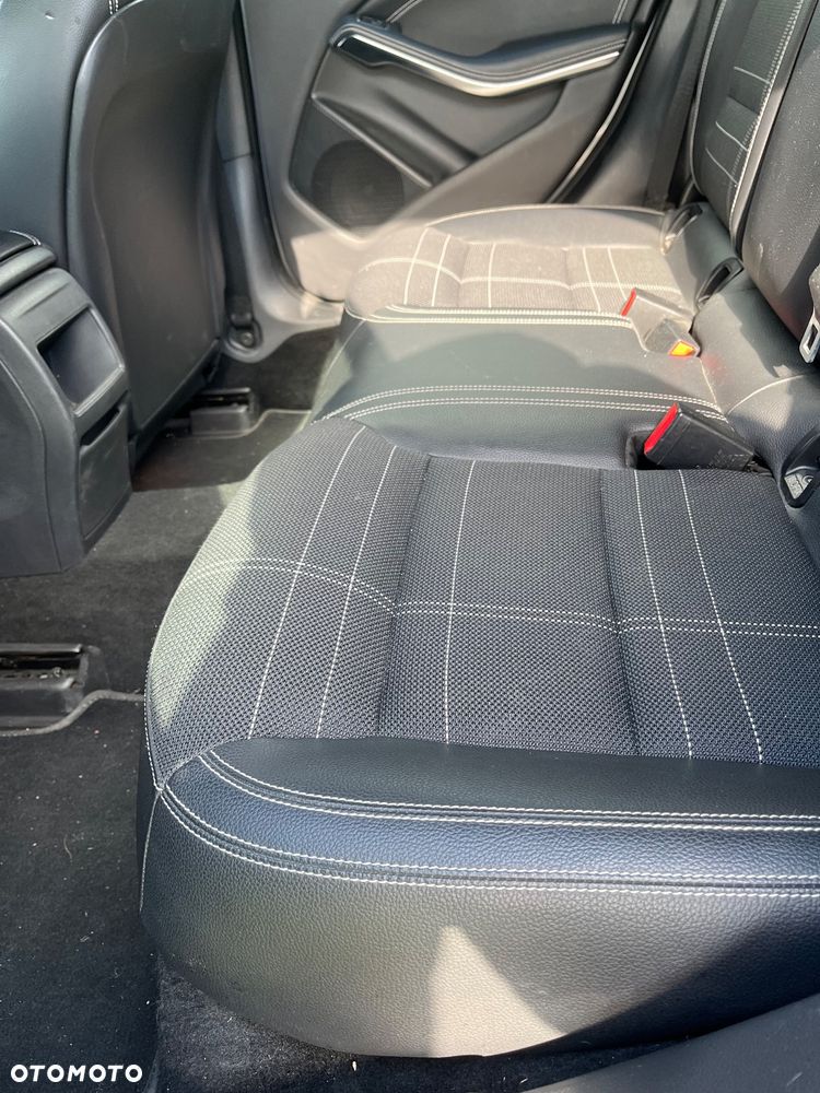 Mercedes-Benz Klasa A 180 - 8