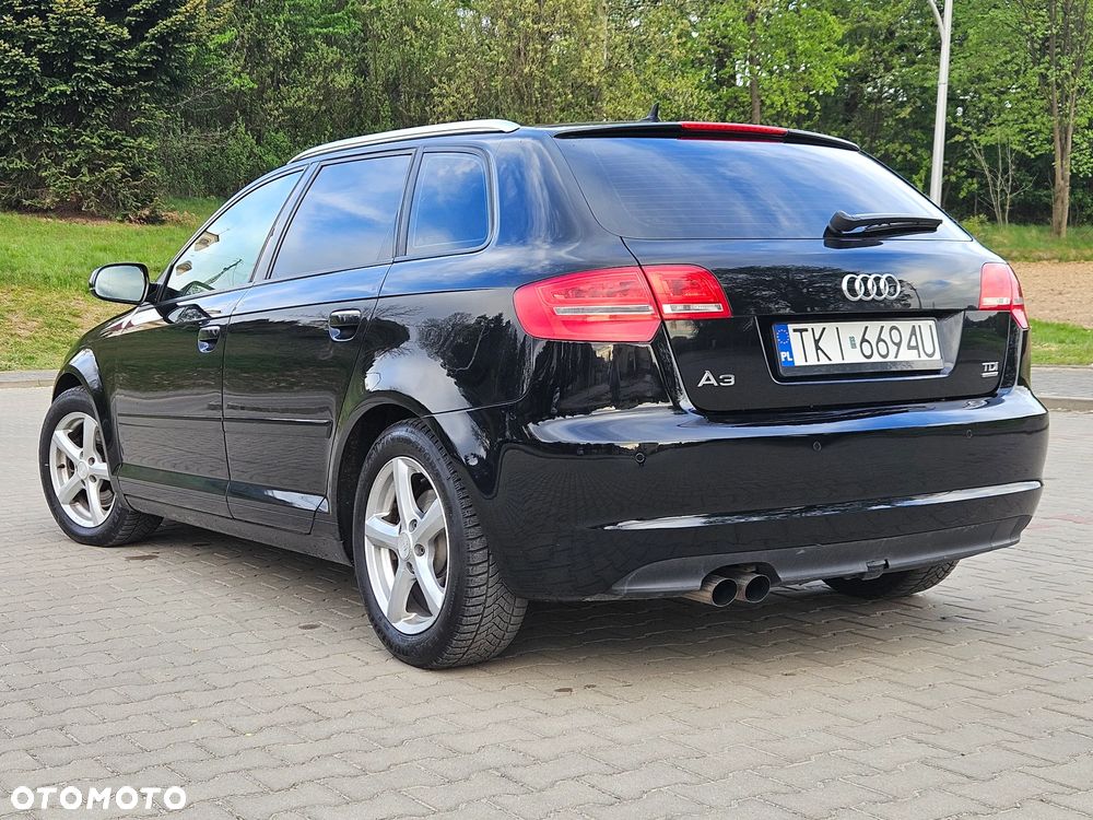 Audi A3 Sportback 2.0 TDI DPF quattro Attraction - 8