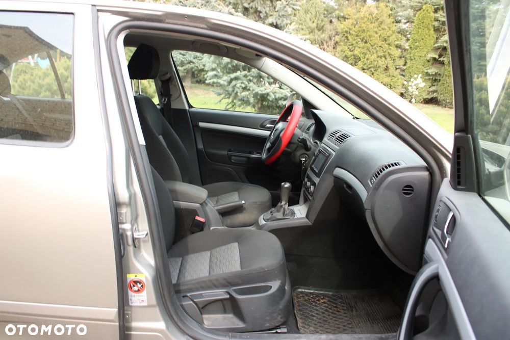 Skoda Octavia 1.8 TSI Ambiente - 19