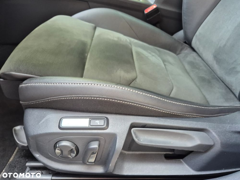 Volkswagen Arteon 2.0 TDI R-Line DSG - 8